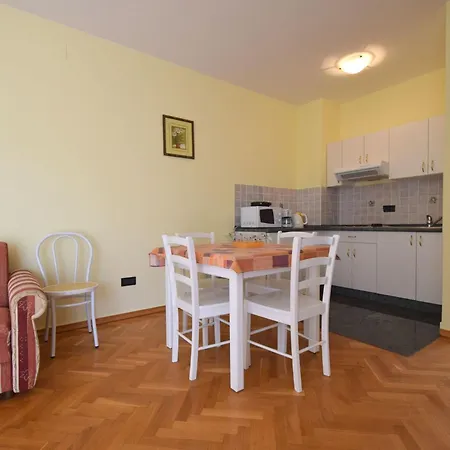 Luka 1 By Interhome * 말린스카